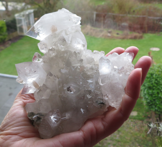 Apophyllit, glasklar, 385g, Jalgaon / Indien