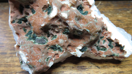 Seltener rosa Apophyllit auf Chalcedon 257g, Sakwa / Indien !!!