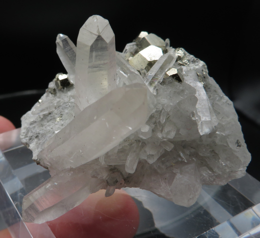 Pyrit mit Bergkristall Kleinstufe, Sumatra / Indonesien