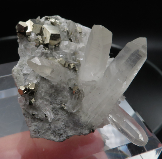 Pyrit mit Bergkristall Kleinstufe, Sumatra / Indonesien