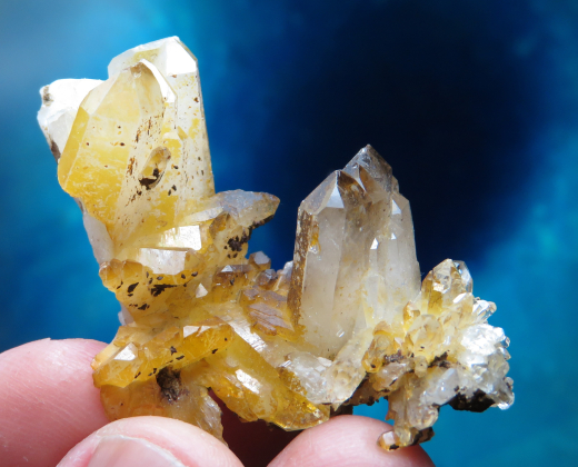 Golden Healer - Bergkristall + Rauchquarz, Karakorum-Gebirge / Pakistan