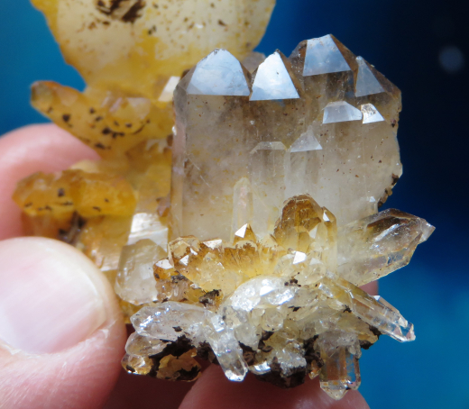 Golden Healer - Bergkristall + Rauchquarz, Karakorum-Gebirge / Pakistan
