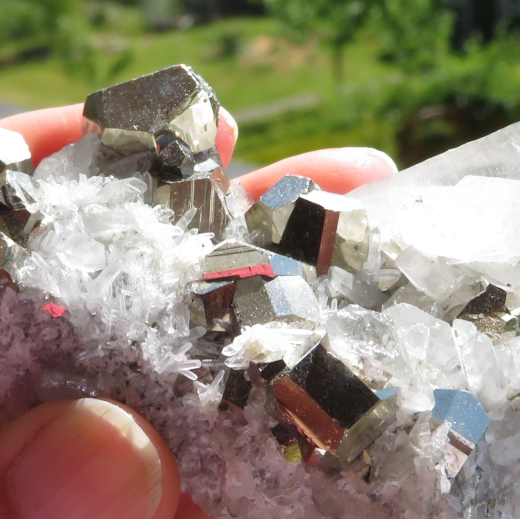 Pyrit mit Bergkristall 113g, Kalimantan / Indonesien