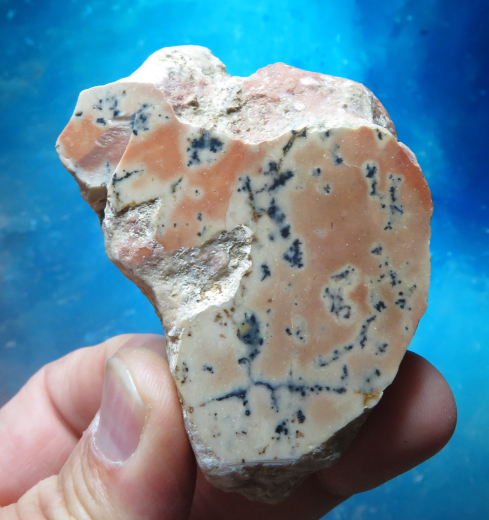 Farbklecks-Jaspis (orange) mit Dendriten 131g, Tangkuban / Indonesien