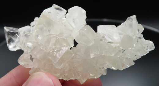 Chabasit in 2 Wuchsformen!, fluoreszierend, Pakistan