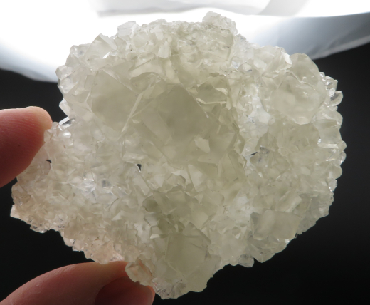 Chabasit in 2 Wuchsformen!, fluoreszierend, Pakistan