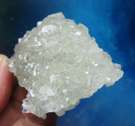 Chabasit in 2 Wuchsformen!, fluoreszierend, Pakistan