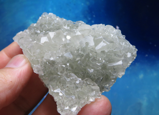 Chabasit in 2 Wuchsformen!, fluoreszierend, Pakistan