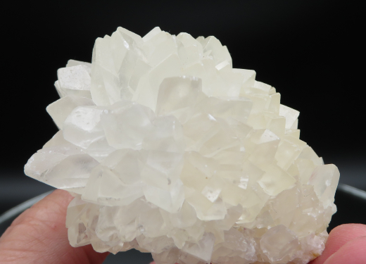 Dogtooth-Calcit Igel, floureszierend, 224g, Indonesien