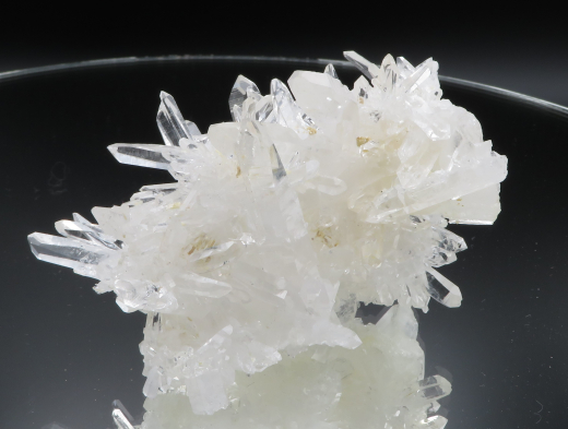 Glasklare Bergkristallstufe aus Kolumbien von skulptureller Spitzenqualität! Wahnsinn!!!