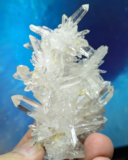 Glasklare Bergkristallstufe aus Kolumbien von skulptureller Spitzenqualität! Wahnsinn!!!