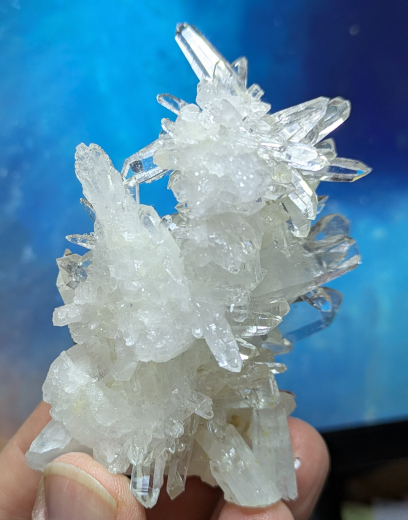 Glasklare Bergkristallstufe aus Kolumbien von skulptureller Spitzenqualität! Wahnsinn!!!