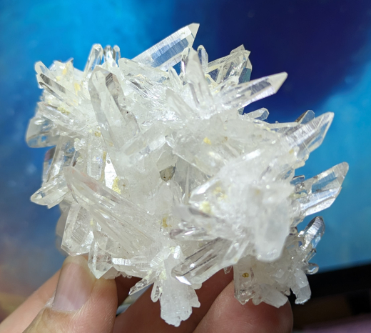 Glasklare Bergkristallstufe aus Kolumbien von skulptureller Spitzenqualität! Wahnsinn!!!