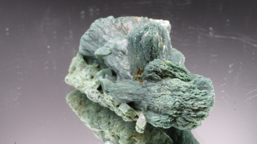 Stibit-Ca auf Heulandit-Ca, grün! Ahmeduagar / Indien