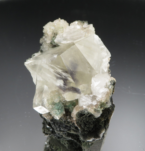 Großer Calcitkristall mit Inkluse wie Fellauf Matrix, Puna / Indien