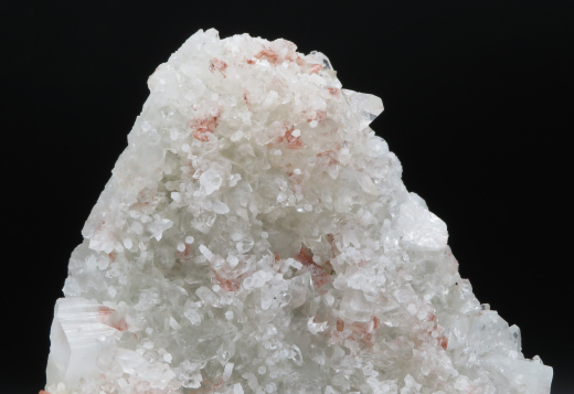 Museumsstufe roter Heulandit + weißer Prehnit auf Apophylit, 1752g, Puna /Indien