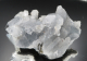 Glasklare Apophylit-Doppelender auf blaugrauem Chalcedon-Stalaktiten , Nashik /Indien