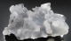 Glasklare Apophylit-Doppelender auf blaugrauem Chalcedon-Stalaktiten , Nashik /Indien