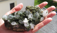 Epidot-Garten Quarz mit Phantomen! 266g, Hakkari / Türkei