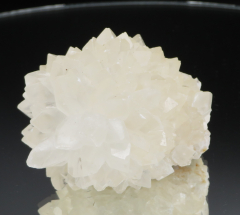 Dogtooth-Calcit Igel, floureszierend, 224g, Indonesien