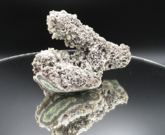 Prehnit auf bunten Stalaktiten 333g, Chalisgaon /Indien