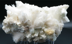 Skolezitstufe mit Apophyllit und Laumontit, 874 g, Nashik / Indien.